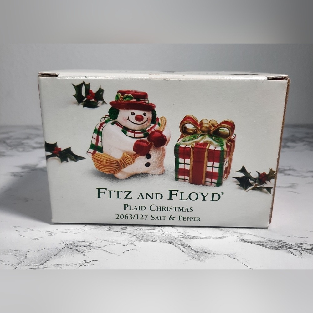 Vintage Fitz Floyd Plaid Christmas Snowman & Gift Box Salt Pepper Shakers 3" NOB